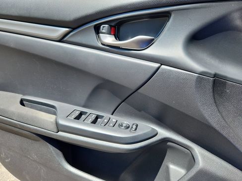 Used 2019 Honda Civic Sport image 9