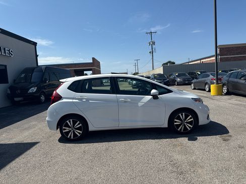 Used 2018 Honda Fit EX image 5