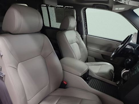 Used 2011 Honda Pilot Touring image 18