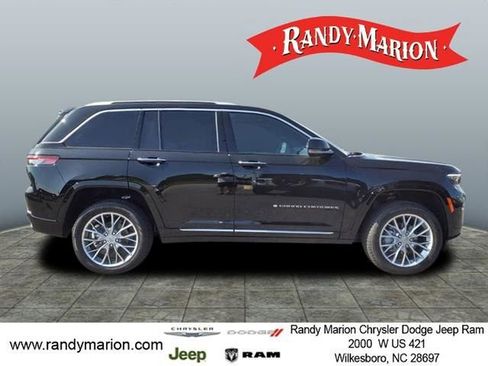 New 2023 Jeep Grand Cherokee Summit w/ Adv Protech Group IV image 8