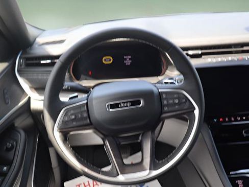 New 2026 Jeep Grand Cherokee L Limited AWD/4WD image 15