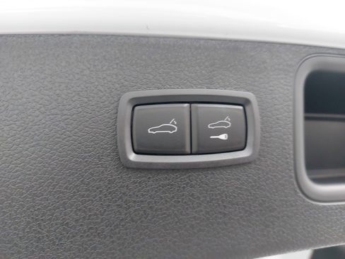 New 2026 Porsche Macan image 15