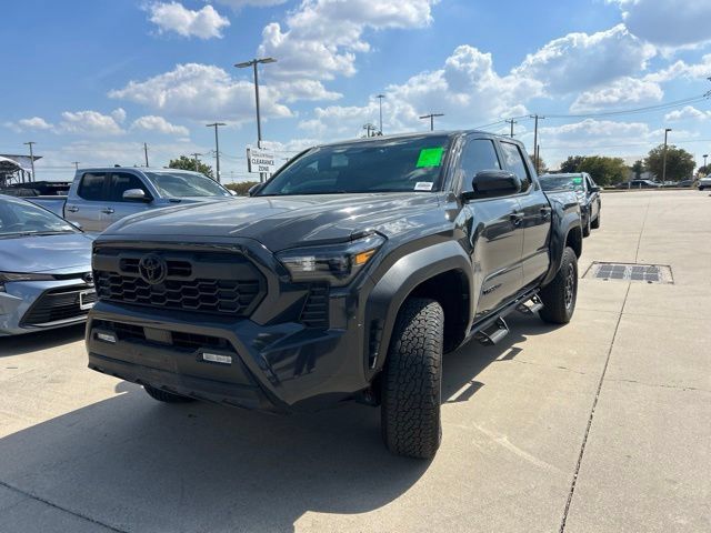Used 2025 Toyota Tacoma TRD Off-Road AWD/4WD image 8