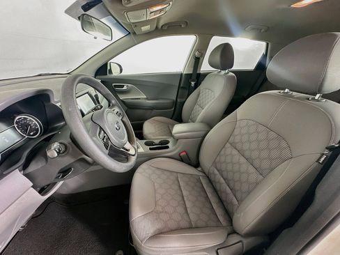 Used 2018 Kia Niro LX FWD image 13