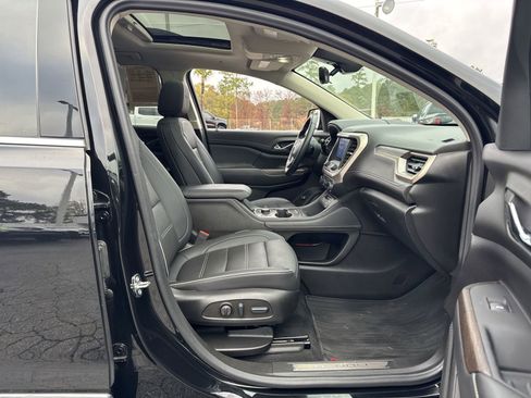 Used 2023 GMC Acadia Denali w/ Black Diamond Edition image 34