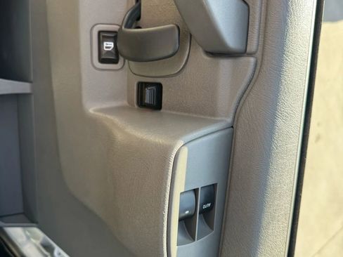 Used 2020 Chevrolet Express 3500 LS image 21