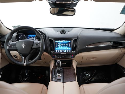 Used 2017 Maserati Levante S AWD/4WD image 14