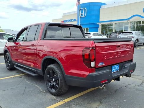 Certified 2024 Honda Ridgeline Black Edition image 8