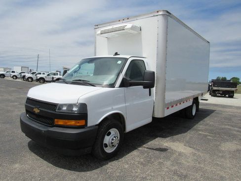 Used 2024 Chevrolet Express 3500 w/ Power Convenience Package RWD image 7