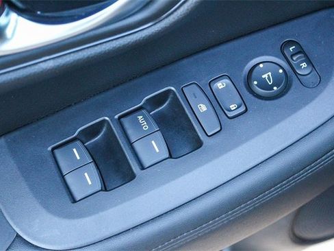 Used 2023 Honda HR-V LX image 27