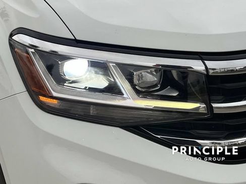 Used 2022 Volkswagen Atlas SEL AWD/4WD image 9