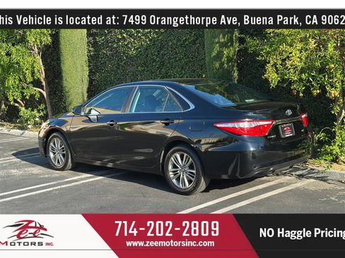 Used 2017 Toyota Camry SE FWD image 9