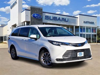 Used 2021 Toyota Sienna LE