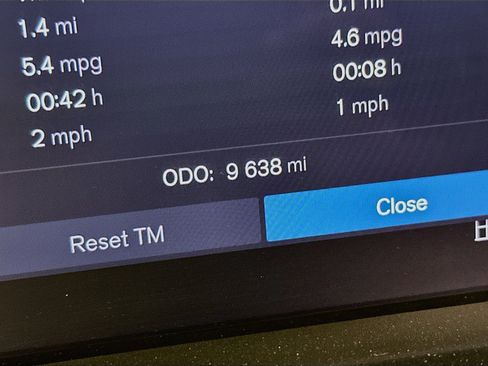 Used 2026 Volvo XC40 B5 Plus AWD/4WD image 19