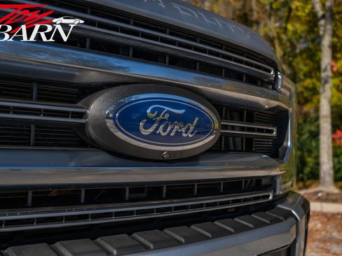 Used 2022 Ford F350 Platinum image 7