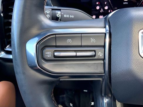 Used 2023 GMC Canyon AT4 w/ AT4 Premium Package AWD/4WD image 23