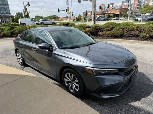 Used 2023 Honda Civic LX image 3