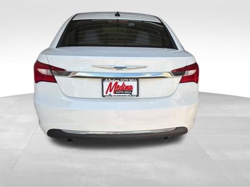 Used 2013 Chrysler 200 LX FWD image 4