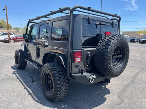 Used 2014 Jeep Wrangler Unlimited Sport w/ Quick Order Package 24S AWD/4WD image 7