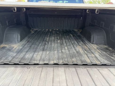 Used 2021 GMC Sierra 1500 AT4 w/ Technology Package AWD/4WD image 13