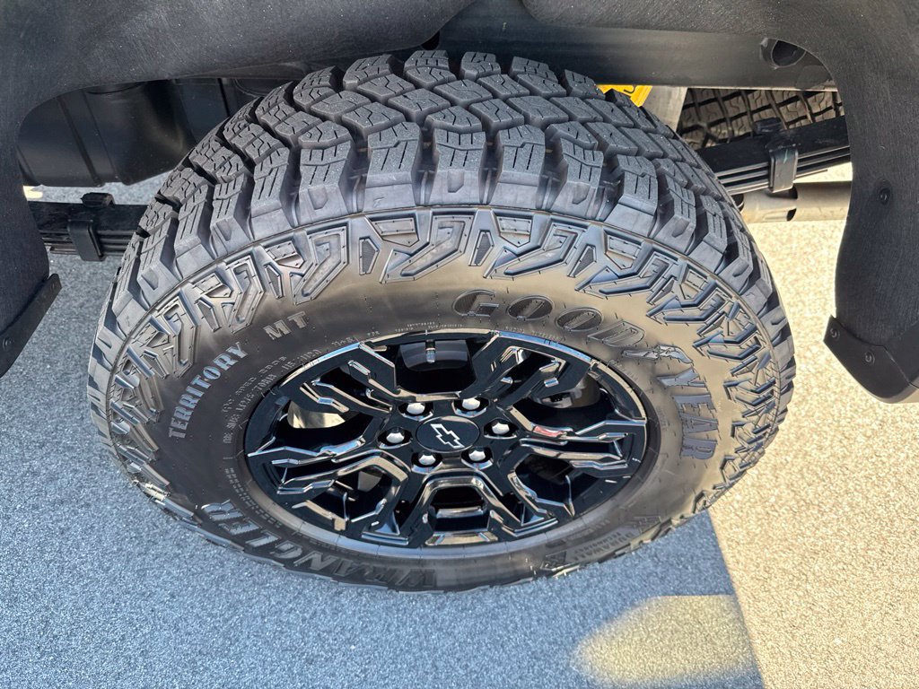 Used 2026 Chevrolet Silverado 1500 ZR2 AWD/4WD image 13