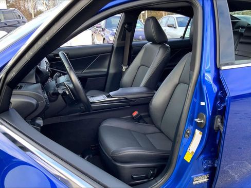 Used 2024 Lexus IS 350 F Sport image 8