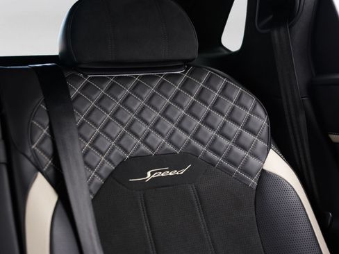 Used 2021 Bentley Bentayga Speed AWD/4WD image 7