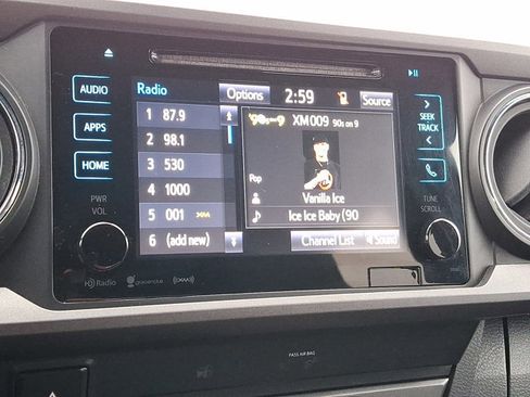 Used 2019 Toyota Tacoma TRD Off-Road image 16