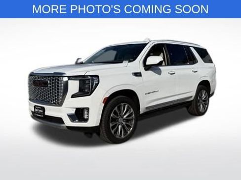Used 2021 GMC Yukon Denali w/ Denali Premium Package image 8