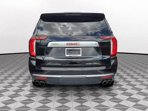 Used 2021 GMC Yukon Denali w/ Denali Premium Package AWD/4WD image 5
