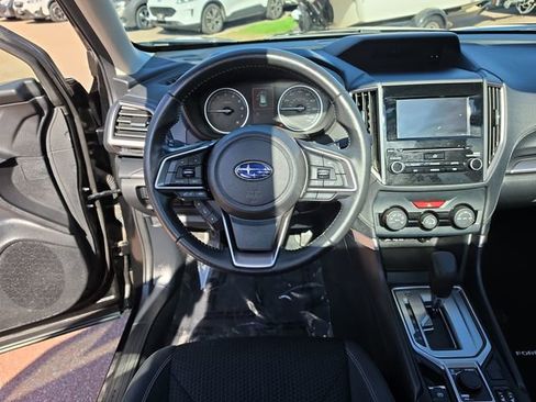 Used 2023 Subaru Forester Premium image 13