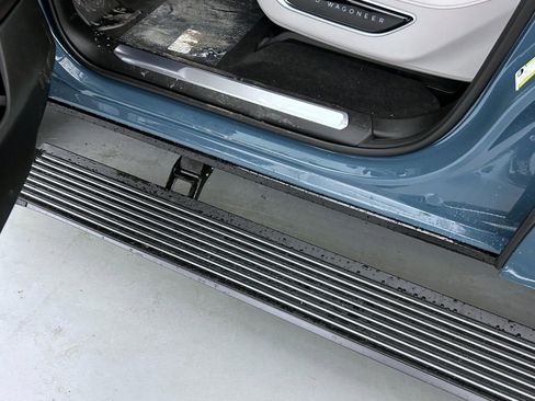 New 2026 Jeep Grand Wagoneer Summit AWD/4WD image 9