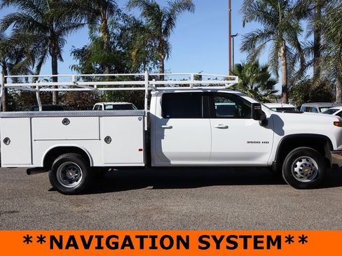 Used 2025 Chevrolet Silverado 3500 LT w/ Convenience Package image 6