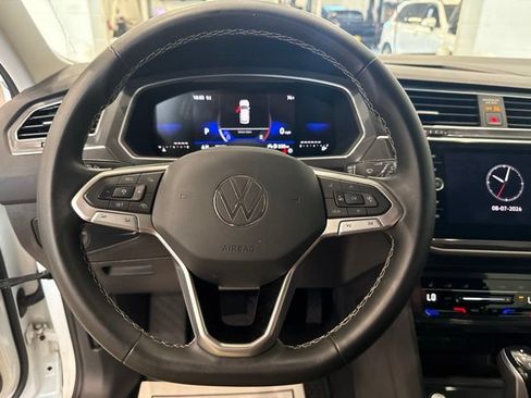 Certified 2023 Volkswagen Tiguan SE AWD/4WD image 25