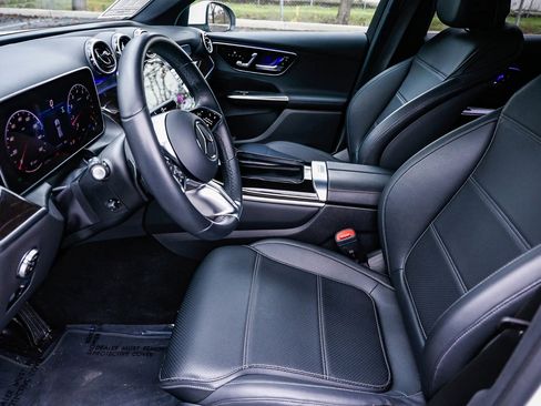 Certified 2025 Mercedes-Benz GLC 300 image 18