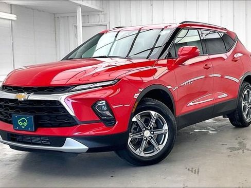 Certified 2023 Chevrolet Blazer LT w/ Convenience Package AWD/4WD image 2
