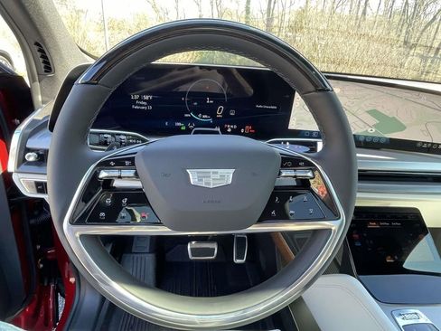 New 2026 Cadillac Vistiq Sport w/ LPO, Floor Liner Package image 22