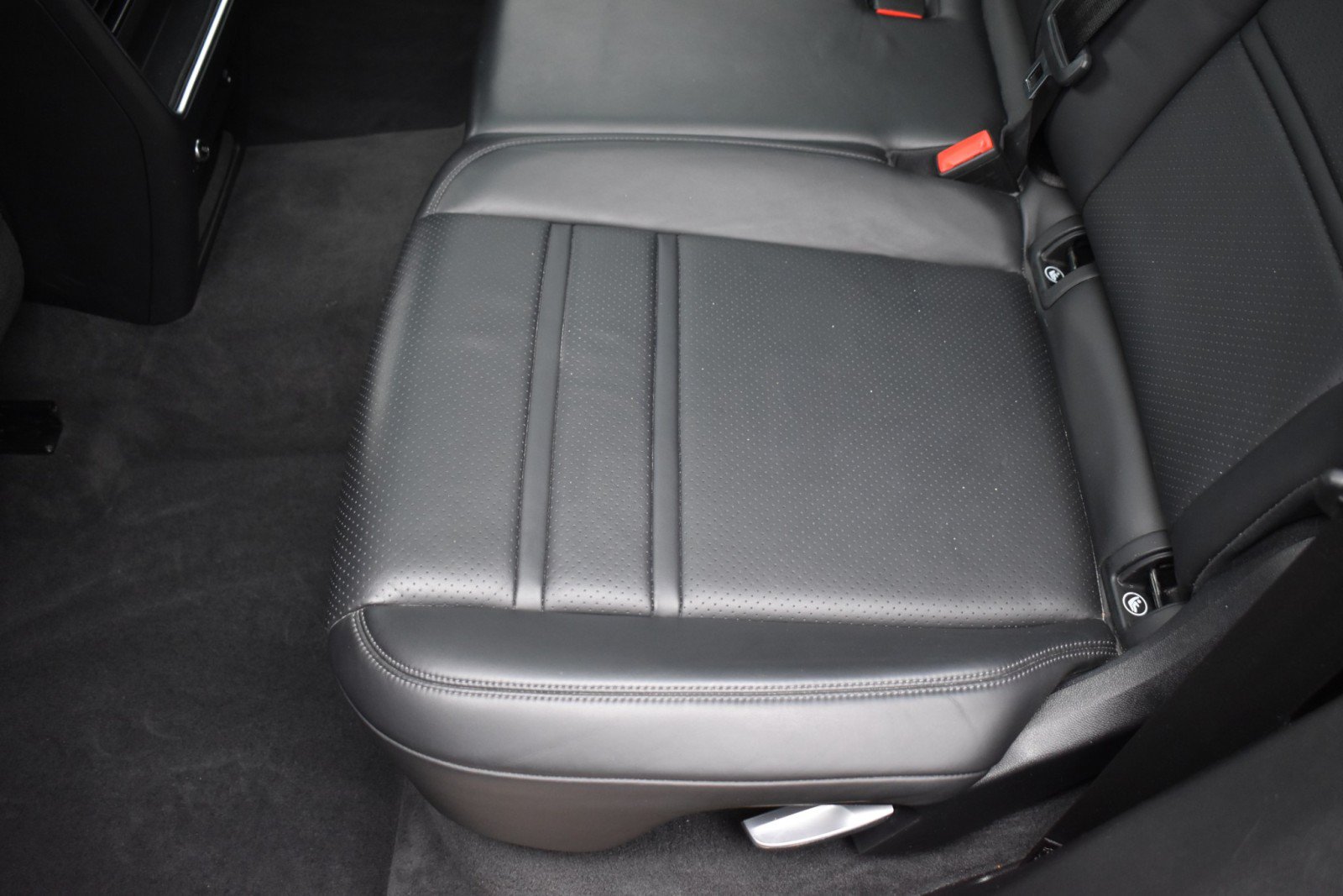 Used 2021 Porsche Cayenne AWD/4WD image 33
