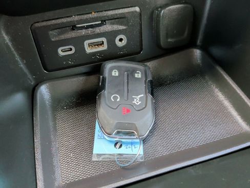 Used 2022 GMC Terrain SLE w/ Driver Convenience Package image 48