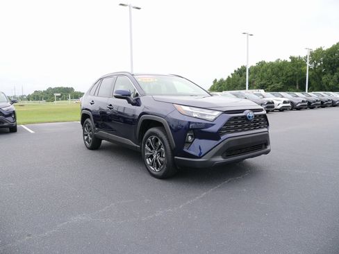 Used 2024 Toyota RAV4 XLE Premium image 10