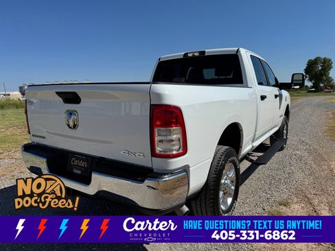 Used 2024 RAM 2500 Big Horn w/ Heated Seats & Wheel Group AWD/4WD image 9