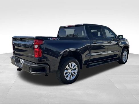 Used 2022 Chevrolet Silverado 1500 Custom AWD/4WD image 26