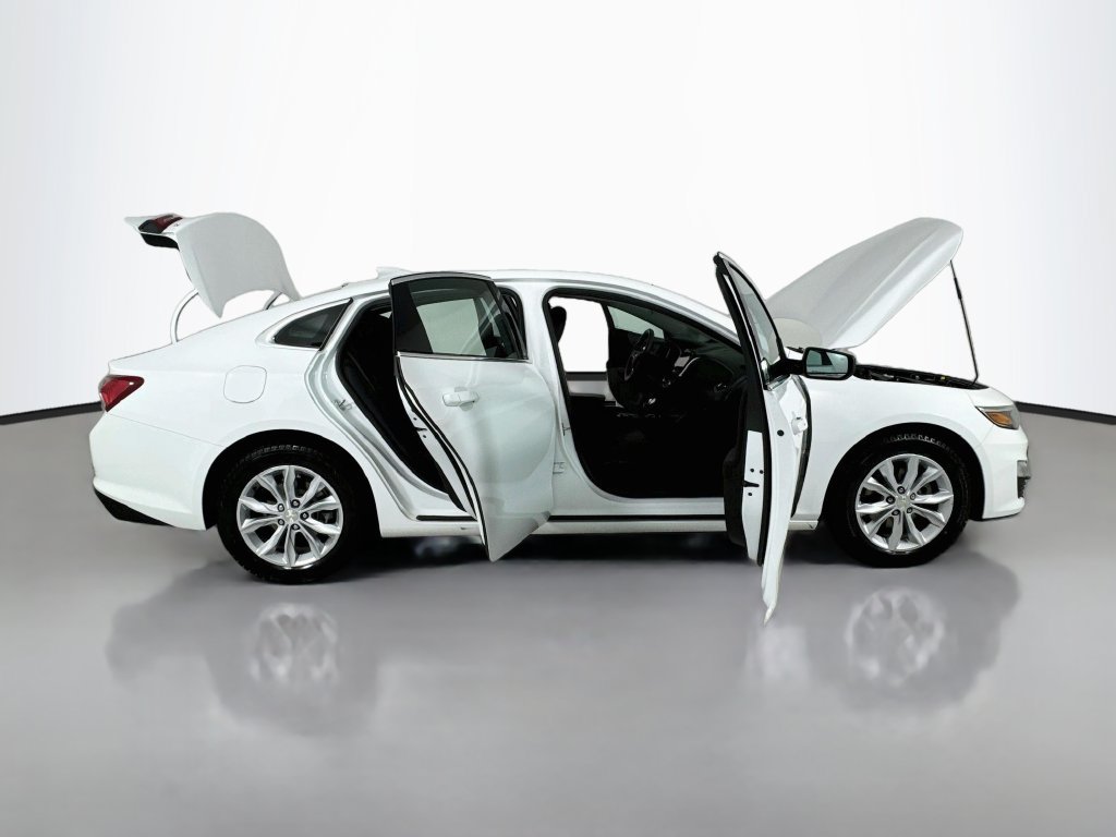 Used 2022 Chevrolet Malibu LT FWD image 25