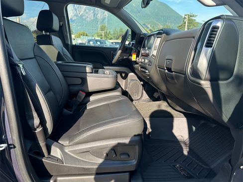 Used 2018 Chevrolet Silverado 1500 LTZ Z71 w/ Centennial Edition image 12