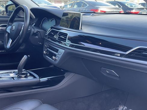 Used 2018 BMW ALPINA B7 xDrive w/ Luxury Rear Seating Package AWD/4WD image 15