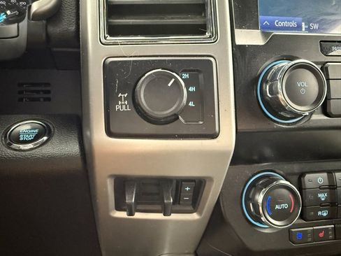 Used 2021 Ford F250 Lariat w/ Lariat Ultimate Package image 28