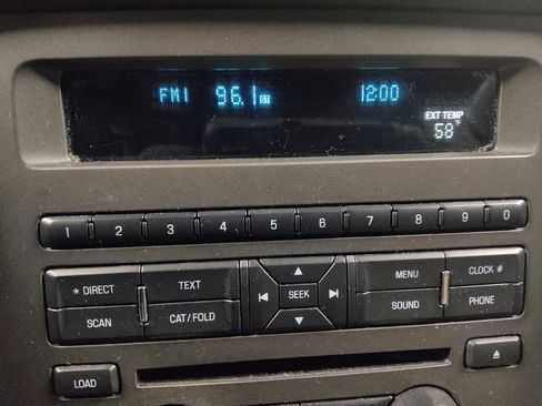 Used 2013 Ford Mustang Convertible image 25