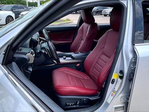 Used 2016 Lexus IS 200t RWD image 7