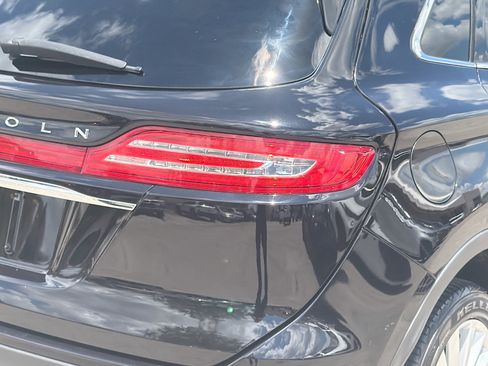 Used 2019 Lincoln MKC Premiere FWD image 28