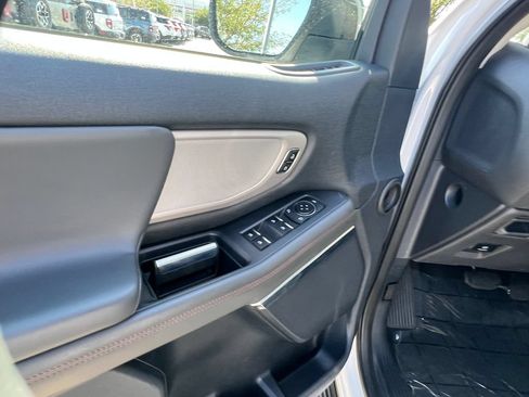 Used 2025 Ford Expedition Max Active RWD image 25
